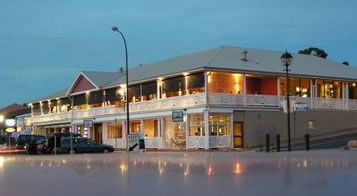 Seacliff Beach Hotel - Accommodation Coffs Harbour 0
