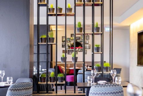 MRepublic Restaurant, Bar And Lounge - Accommodation Coffs Harbour 3