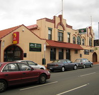 Cooley's Hotel - Accommodation Coffs Harbour