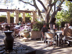 The High Road Hotel - Accommodation Coffs Harbour 1