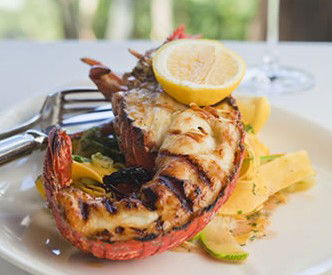 Chris's Beacon Point Restaurant - Accommodation Coffs Harbour 2