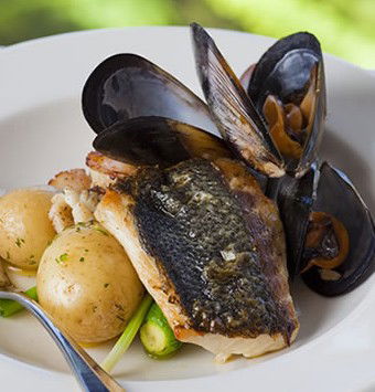 Chris's Beacon Point Restaurant - Accommodation Coffs Harbour 3
