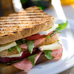 Somerville Hotel - Accommodation Coffs Harbour 2