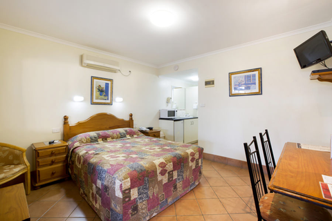 Glenmore Hotel-Motel - Accommodation Coffs Harbour 1