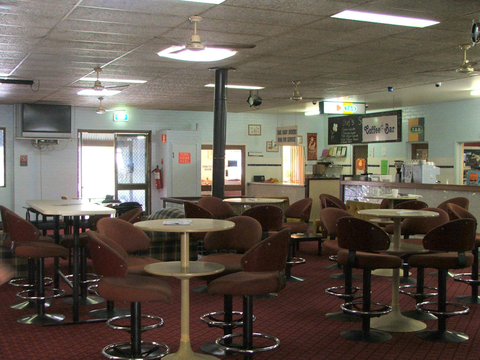 Old Bar Tavern - Accommodation Coffs Harbour 3