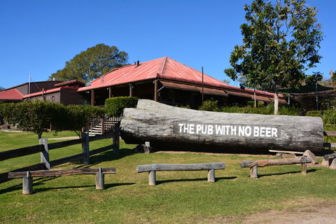 The Pub With No Beer - Accommodation Coffs Harbour 2