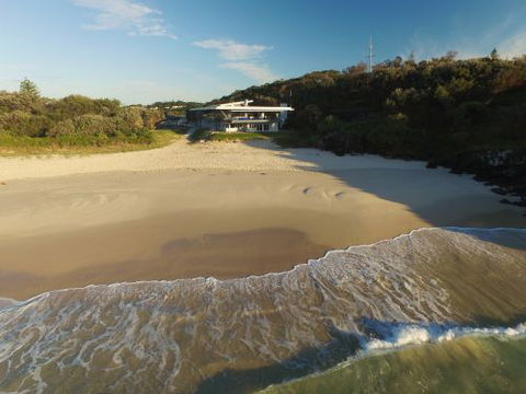 Lighthouse Beach Cafe - Accommodation Coffs Harbour 1