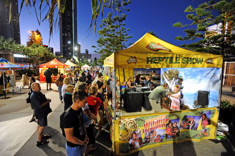 Surfers Paradise Beachfront Markets - Accommodation Coffs Harbour 0