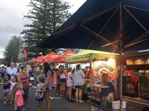 Twilight Markets Caloundra - Accommodation Coffs Harbour 2