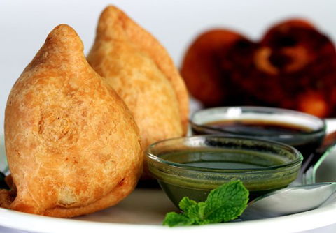 Raj Mahal Indian Restaurant - Accommodation Coffs Harbour 0