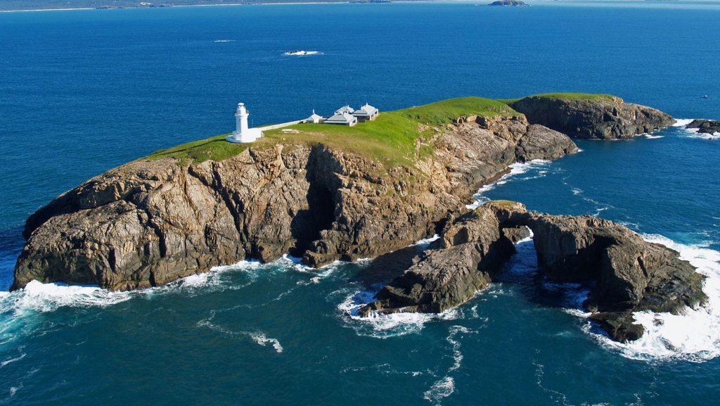 Explore the Solitary Islands Marine Park