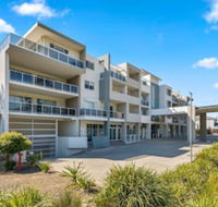 Quality Suites Pioneer Sands - Accommodation Coffs Harbour