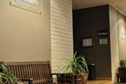 Hospitality Port Hedland - Accommodation Coffs Harbour 2