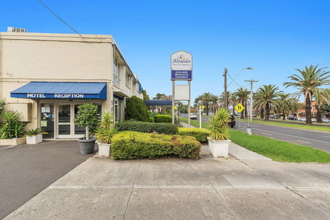 Alexander Motor Inn & Apartments - Accommodation Coffs Harbour 2