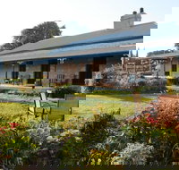 Robe House - Accommodation Coffs Harbour