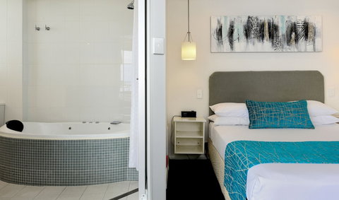 Atlantic Tower Motor Inn - Accommodation Coffs Harbour 5