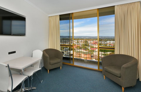 Atlantic Tower Motor Inn - Accommodation Coffs Harbour 2
