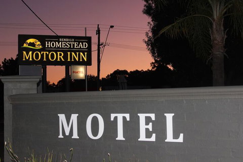 Bendigo Homestead Motor Inn & Apartments - Accommodation Coffs Harbour 2