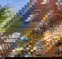 Chancellor on Currie - Accommodation Coffs Harbour