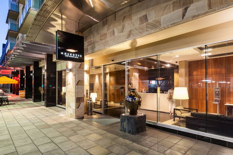 Majestic Roof Garden Hotel - Accommodation Coffs Harbour 1