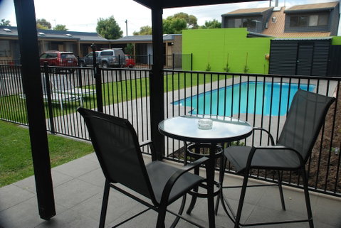 Mitchell On Main Motel & Apartments - Accommodation Coffs Harbour 2