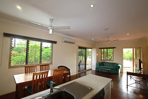 Kimberley Hotel Halls Creek - Accommodation Coffs Harbour 4