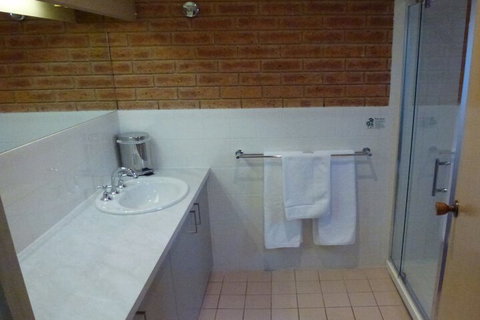 Colonial Motor Inn Bairnsdale - Accommodation Coffs Harbour 6