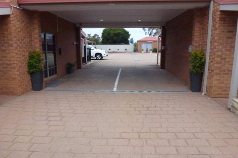 Colonial Motor Inn Bairnsdale - Accommodation Coffs Harbour 2