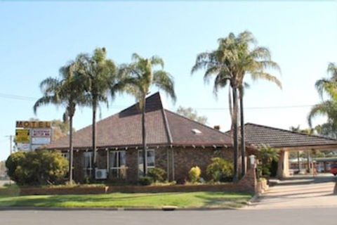 Nandewar Motor Inn - Accommodation Coffs Harbour 0