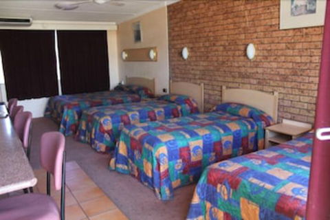 Nandewar Motor Inn - Accommodation Coffs Harbour 3