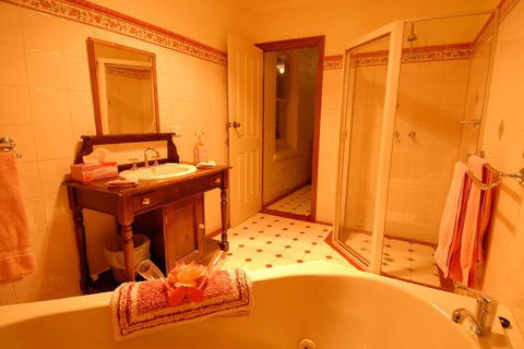 Treasured Memories Cottage - Accommodation Coffs Harbour 3