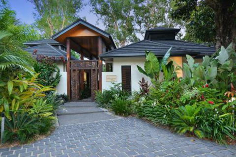 Mana Moana Beachfront Estate Port Douglas - Accommodation Coffs Harbour 6