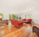 Poets Cottage Fireplace Close to Treks - Accommodation Coffs Harbour