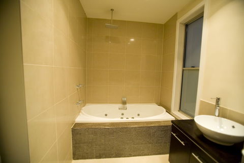 Aloha Beachfront - Accommodation Coffs Harbour 1