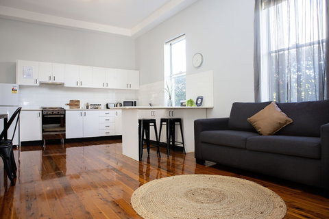 Revive Central Apartments - Accommodation Coffs Harbour 6