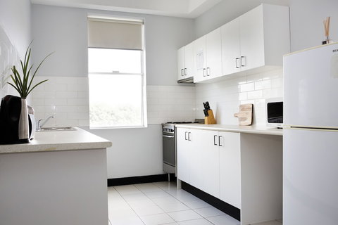 Revive Central Apartments - Accommodation Coffs Harbour 4