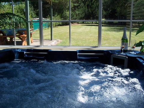 Sunburst Retreat - Accommodation Coffs Harbour 4