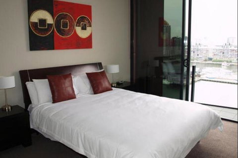 Docklands Prestige Apartments - Accommodation Coffs Harbour 5