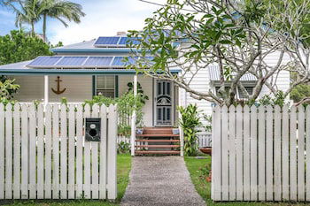 A PERFECT STAY - Anchored In Byron - Accommodation Coffs Harbour 0