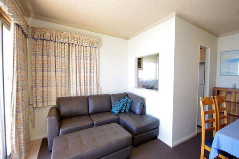 Avilla Court 1 - Accommodation Coffs Harbour 3
