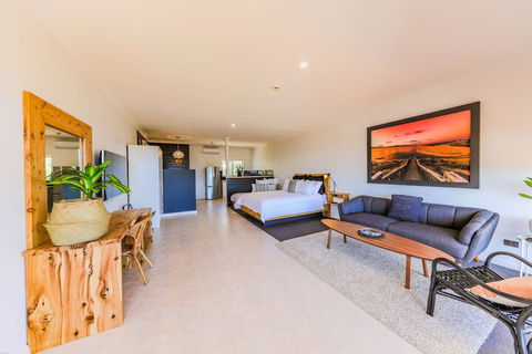COAST Motel And Apartments - Accommodation Coffs Harbour 5