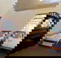 Deloraine Hotel - Accommodation Coffs Harbour