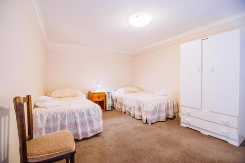 Warburton Lodge - Accommodation Coffs Harbour 6