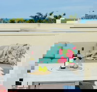 BOUTIQUE STAYS - Hampton Lookout - Accommodation Coffs Harbour