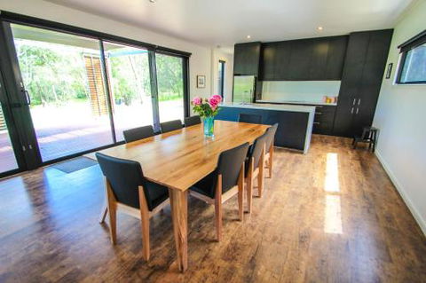 Apex House - Accommodation Coffs Harbour 4