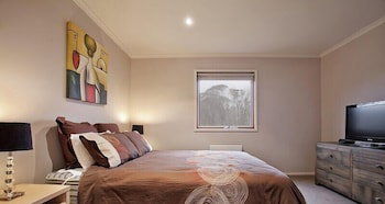 Alyeska - Accommodation Coffs Harbour 1