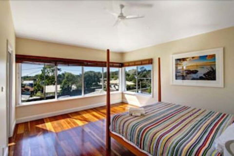 Away On Seaview Street - Accommodation Coffs Harbour 4