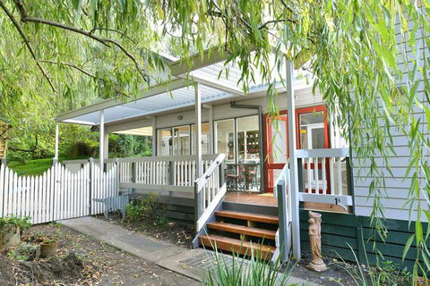 Aura Of The Dandenongs - Accommodation Coffs Harbour 0