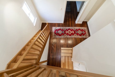 Inner Western Suburbs Retreat - Accommodation Coffs Harbour 4