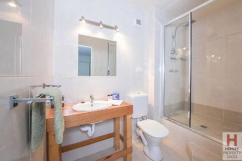 Alpine Apartment Great Location With Views Of Lake Jindabyne - Accommodation Coffs Harbour 3